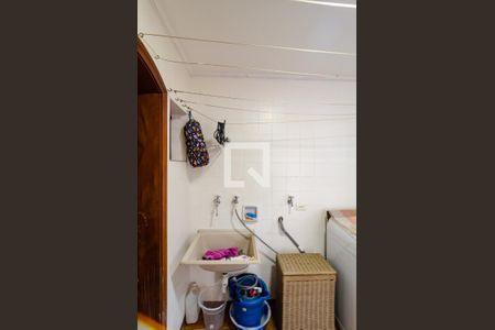 Casa à venda com 167m², 3 quartos e 2 vagasLavanderia