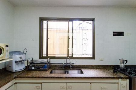 Casa à venda com 167m², 3 quartos e 2 vagasCozinha