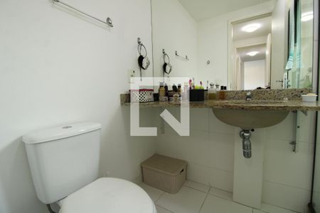 Apartamento à venda com 100m², 4 quartos e 2 vagasBanheiro da Suíte