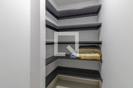 Casa para alugar com 120m², 3 quartos e 1 vaga Casa para alugar com 120m², 3 quartos e 1 vagaSuíte 1 - closet