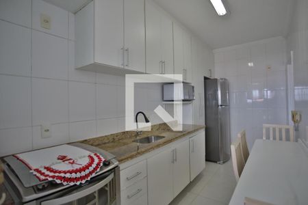 Apartamento para alugar com 89m², 2 quartos e 2 vagasCozinha