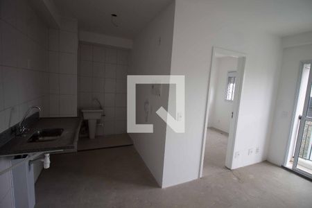 Sala e Cozinha de apartamento para alugar com 2 quartos, 39m² em Vila Invernada, São Paulo