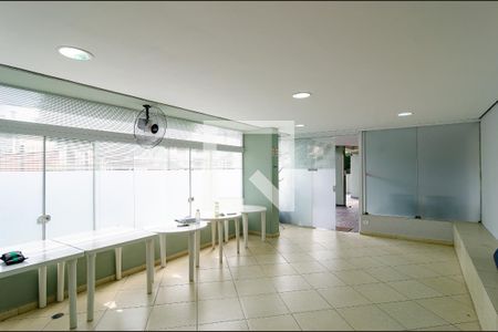 Apartamento à venda com 58m², 2 quartos e 2 vagas Apartamento à venda com 58m², 2 quartos e 2 vagasSalão de Festas