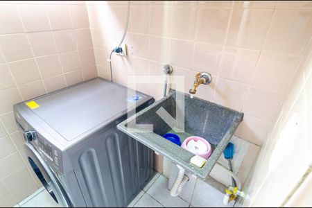 Apartamento à venda com 58m², 2 quartos e 2 vagas Apartamento à venda com 58m², 2 quartos e 2 vagasLavanderia