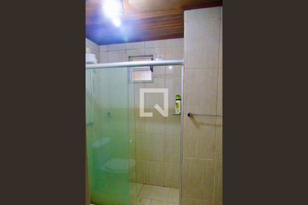 Casa à venda com 300m², 6 quartos e 2 vagas Casa à venda com 300m², 6 quartos e 2 vagasSuíte anexo banheiro