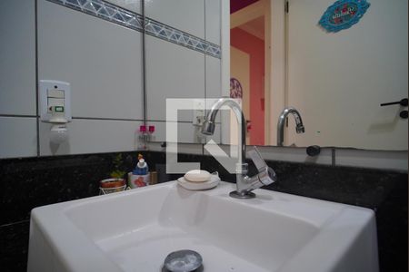 Casa à venda com 125m², 3 quartos e 2 vagasBanheiro