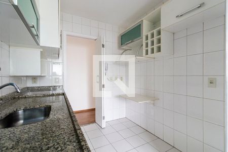 Apartamento para alugar com 74m², 3 quartos e 2 vagas Apartamento para alugar com 74m², 3 quartos e 2 vagasCozinha