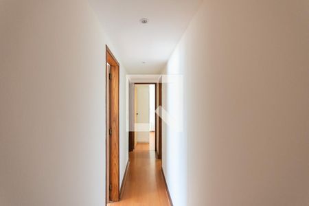 Corredor de apartamento para alugar com 3 quartos, 95m² em Tijuca, Rio de Janeiro