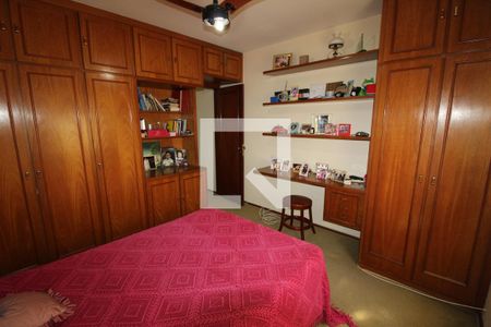 Casa à venda com 250m², 2 quartos e 3 vagasQuarto 2