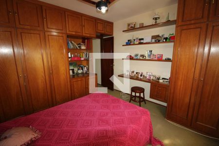 Casa à venda com 250m², 2 quartos e 3 vagasQuarto 2
