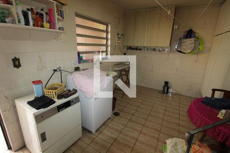 Casa à venda com 250m², 2 quartos e 3 vagasÁrea de Serviço