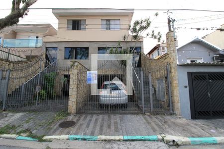 Casa à venda com 250m², 2 quartos e 3 vagasFachada