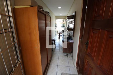 Casa à venda com 250m², 2 quartos e 3 vagasEscritorio