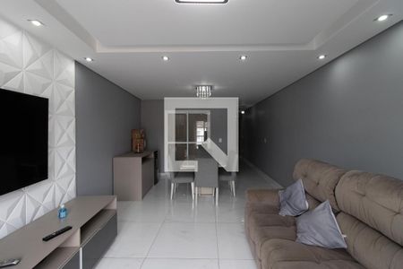 Sala de casa à venda com 3 quartos, 250m² em Vila Maria Alta, São Paulo