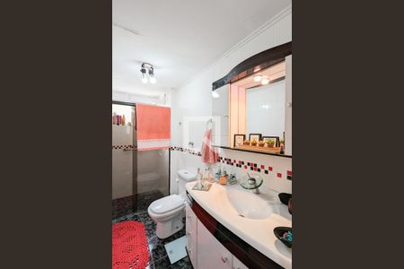 Apartamento à venda com 88m², 2 quartos e 1 vaga Apartamento à venda com 88m², 2 quartos e 1 vagaBanheiro