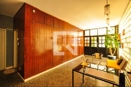 Apartamento à venda com 94m², 2 quartos e 1 vaga Apartamento à venda com 94m², 2 quartos e 1 vagaHall de entrada