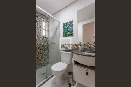 Apartamento à venda com 65m², 3 quartos e 2 vagas Apartamento à venda com 65m², 3 quartos e 2 vagasBanheiro Social