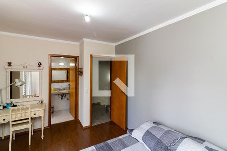 Casa à venda com 160m², 4 quartos e 3 vagasSuíte 2