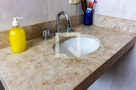 Casa à venda com 160m², 4 quartos e 3 vagasBanheiro da Suíte 2