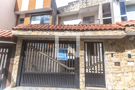 Casa à venda com 362m², 4 quartos e 6 vagasFachada