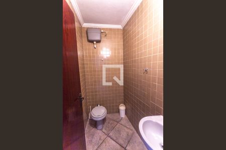 Casa à venda com 362m², 4 quartos e 6 vagasBanheiro salão