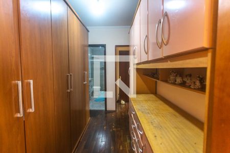 Casa à venda com 362m², 4 quartos e 6 vagasCloset suíte 2