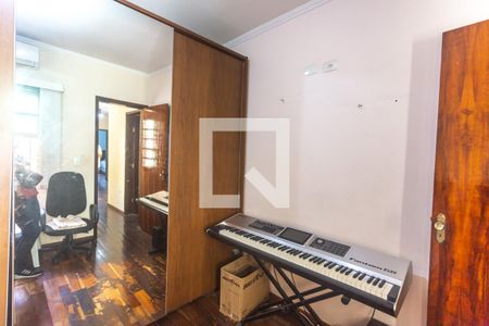 Casa à venda com 362m², 4 quartos e 6 vagasQuarto 2