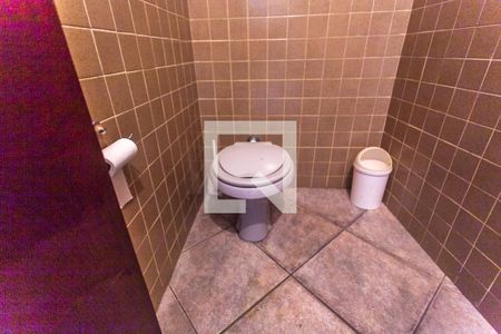 Casa à venda com 362m², 4 quartos e 6 vagasBanheiro salão