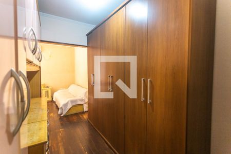 Casa à venda com 362m², 4 quartos e 6 vagasCloset suíte 2