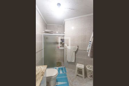 Casa à venda com 362m², 4 quartos e 6 vagasBanheiro suíte 2