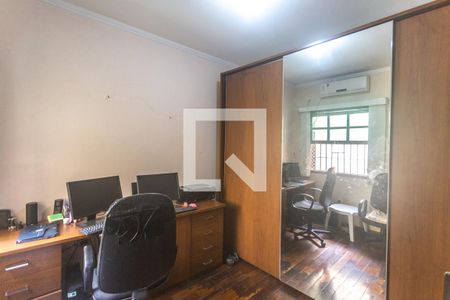 Casa à venda com 362m², 4 quartos e 6 vagasQuarto 2