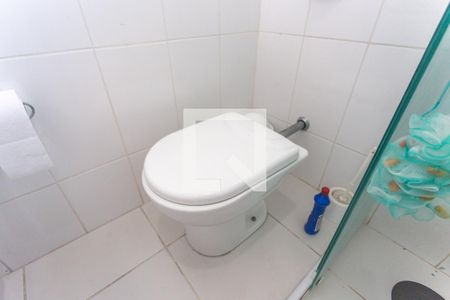 Casa à venda com 362m², 4 quartos e 6 vagasBanheiro suíte 1