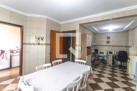 Casa à venda com 362m², 4 quartos e 6 vagasCozinha