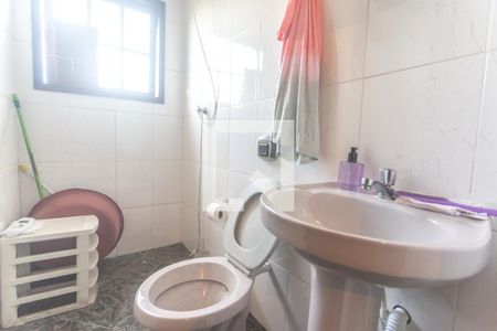 Casa à venda com 362m², 4 quartos e 6 vagasBanheiro de serviço