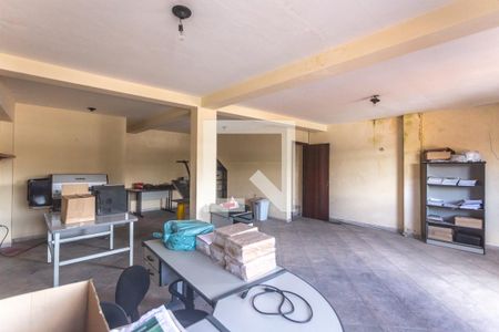 Casa à venda com 362m², 4 quartos e 6 vagasSalão