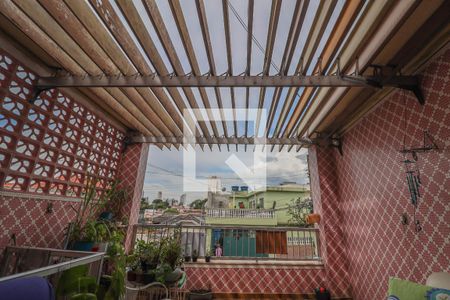 Casa à venda com 145m², 3 quartos e 1 vaga Casa à venda com 145m², 3 quartos e 1 vagaDetalhe Varanda (teto Retratil)