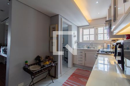 Apartamento à venda com 210m², 2 quartos e 2 vagas Apartamento à venda com 210m², 2 quartos e 2 vagasCozinha