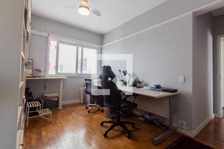 Apartamento à venda com 210m², 2 quartos e 2 vagas Apartamento à venda com 210m², 2 quartos e 2 vagasEscritório