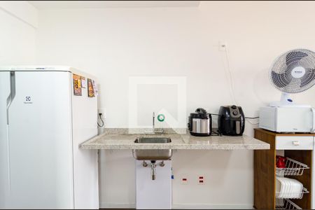 Studio à venda com 27m², 1 quarto e sem vaga Studio à venda com 27m², 1 quarto e sem vagaCozinha