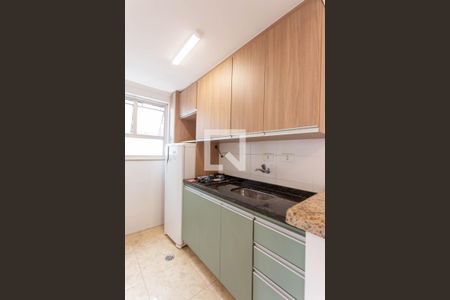 Apartamento para alugar com 38m², 1 quarto e 2 vagas Apartamento para alugar com 38m², 1 quarto e 2 vagasCozinha - Armários