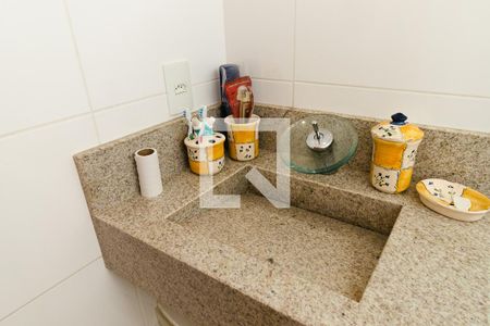 Casa à venda com 116m², 3 quartos e 2 vagasBanheiro da Suíte