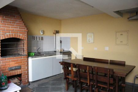 Casa à venda com 398m², 3 quartos e 4 vagasDetalhe - Quintal - Churrasqueira