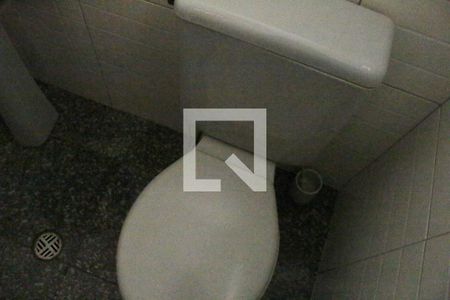 Casa à venda com 398m², 3 quartos e 4 vagasDetalhe - Lavabo 2 - Vaso