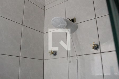 Casa à venda com 398m², 3 quartos e 4 vagasDetalhe - Banheiro suíte 3 - Chuveiro