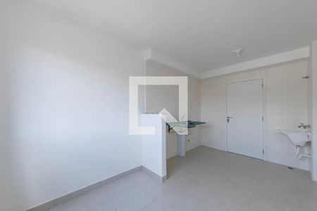 Sala / Cozinha de apartamento para alugar com 2 quartos, 33m² em Vila Ema, São Paulo