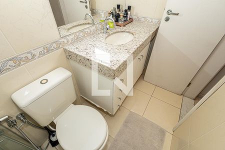 Apartamento para alugar com 72m², 2 quartos e 2 vagas Apartamento para alugar com 72m², 2 quartos e 2 vagasBanheiro da suíte