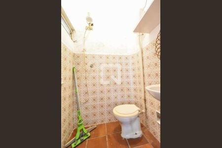 Casa à venda com 162m², 3 quartos e 3 vagasBanheiro de Serviços