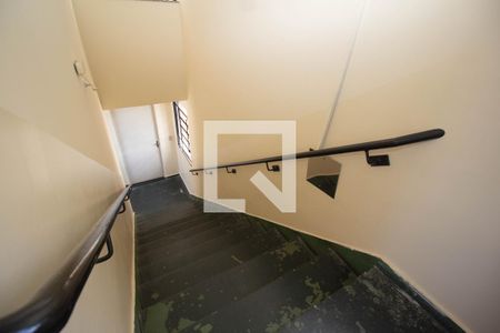 Apartamento à venda com 48m², 2 quartos e sem vaga Apartamento à venda com 48m², 2 quartos e sem vagaHall de Entrada - Escada