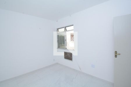 Quarto 1 de apartamento à venda com 2 quartos, 70m² em Cordovil, Rio de Janeiro