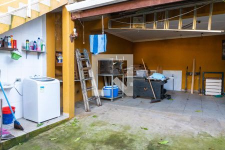 Casa à venda com 88m², 2 quartos e 7 vagas Casa à venda com 88m², 2 quartos e 7 vagasÁrea de Serviço